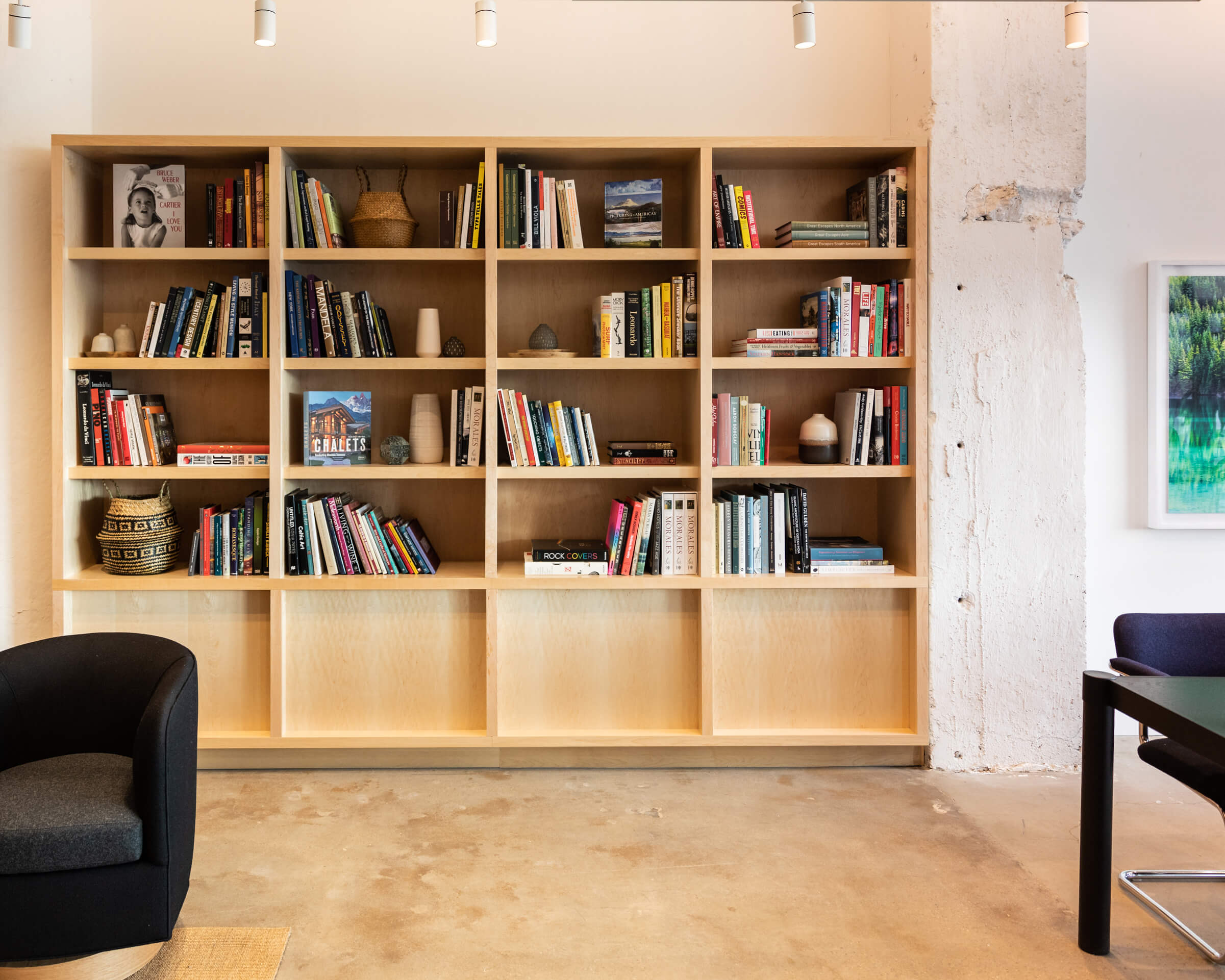 Library discount bookcase chair